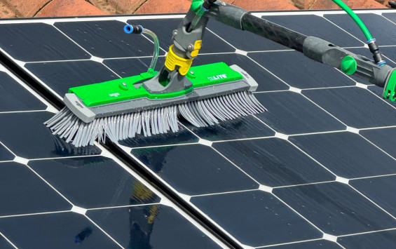 Nettoyage de panneaux solaires