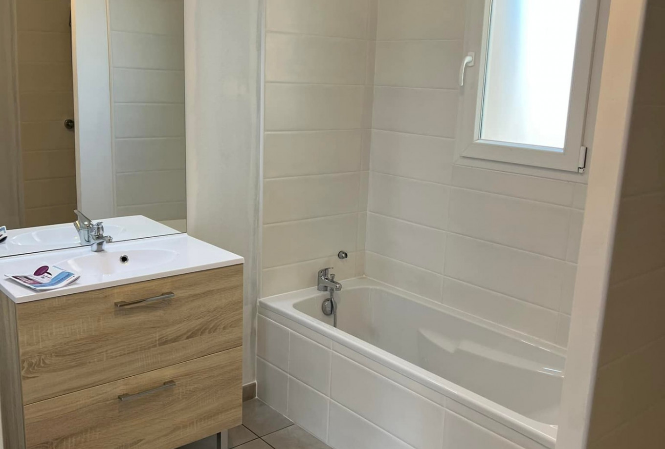 Nettoyage en fin de chantier à Bourg-en-Bresse - 01000 pour un constructeur de maisons individuelles