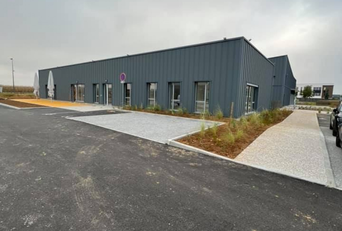 Nettoyage en fin de chantier d’une crèche d’environ 900 m2 à Genas - 69740