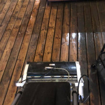 Lavage de terrasse en bois de restaurant à Charbonnières-les-Bains - 69260