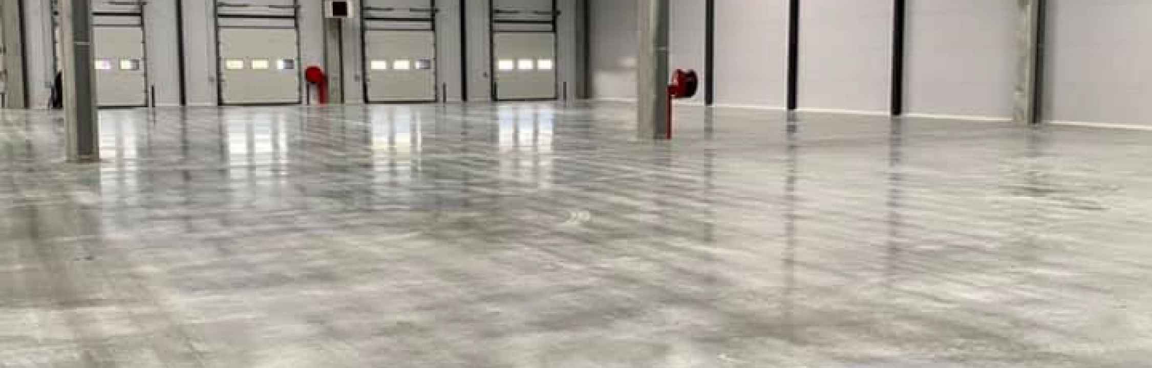 Nettoyage d’un entrepôt d’environ 2800 m2 en fin de chantier à Saint-Quentin-Fallavier - 38070